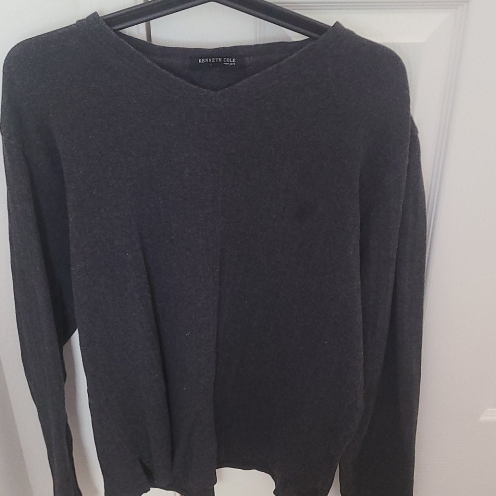 Kenneth cole sweatshirt